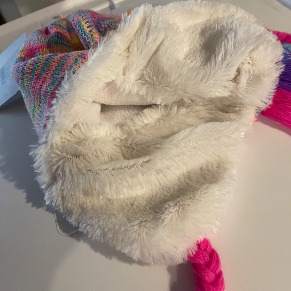 Capelli Faux Fur Rainbow Unicorn Hat NEW - Picture 9 of 10